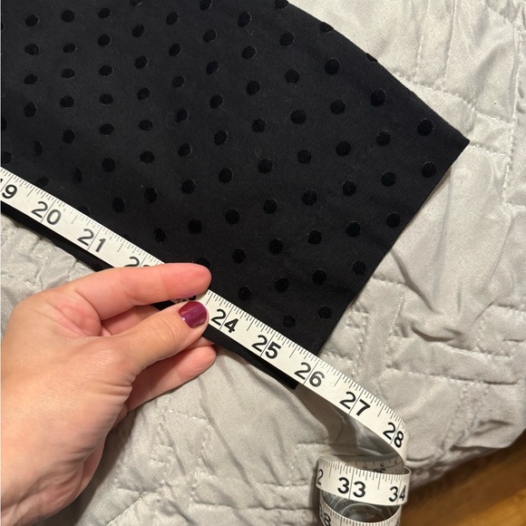 Old Navy pixie pants - Picture 3 of 4